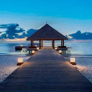 Dhawa Ihuru * Malé