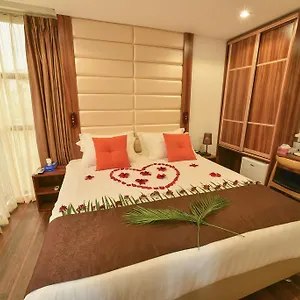 Crown Arena Hulhumalé