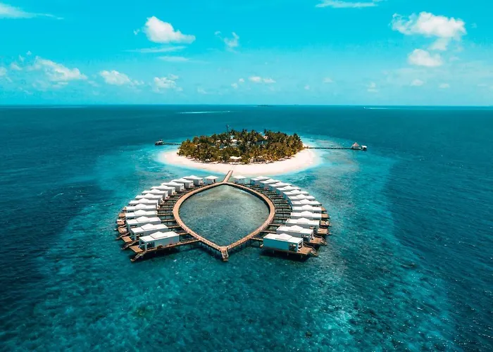Sandies Bathala Bathala Island photo
