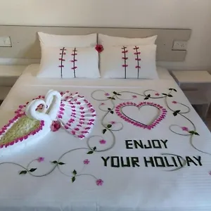 Garden * Thoddoo