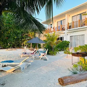 Hotel The Sunset *