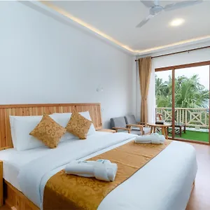 Гостевой дом Ostrov Palm 3*