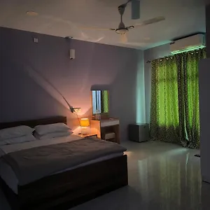 Hudhu Velaa 게스트하우스 Dhonfanu