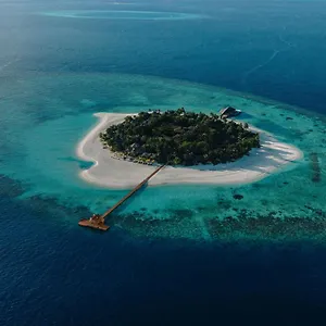 Complex Banyan Tree Vabbinfaru 5*