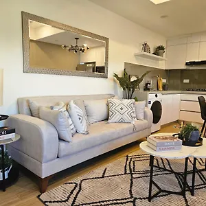 Nalahost Cozy And Elegant 1br Appartement