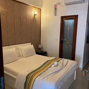 Naaboli Fogadó *