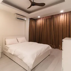 Sunrise 203 Comfy Modern In By The Quarto em Acomodações Particulares *