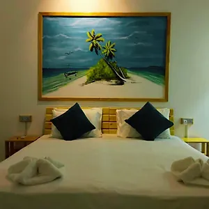 Bed & Breakfast Bahaaru Surf And *