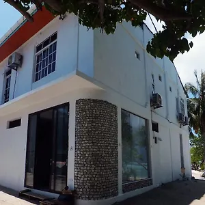 ゲストハウス Gulhi Beach