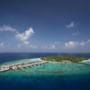 أوتريجر كونوتا المالديف منتجع Meradhoo