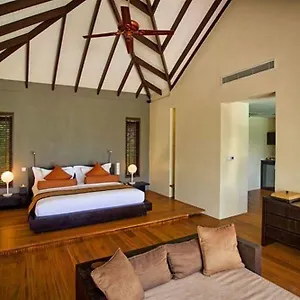 Zitahli Resorts & Kuda-funafaru Hotel Noonu Atoll