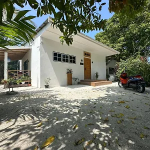 Feriehus Nasreenuvilla *