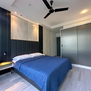 Modern, Cozy 2-bedroom
