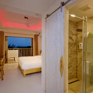 Luau Inn, Maldives