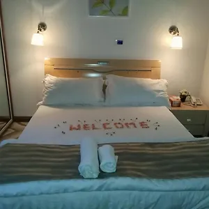 Kudahuvadhoo Retreat Pensión 4*