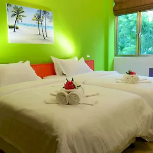 Seahouse Maldives Topdeck 3* Malé